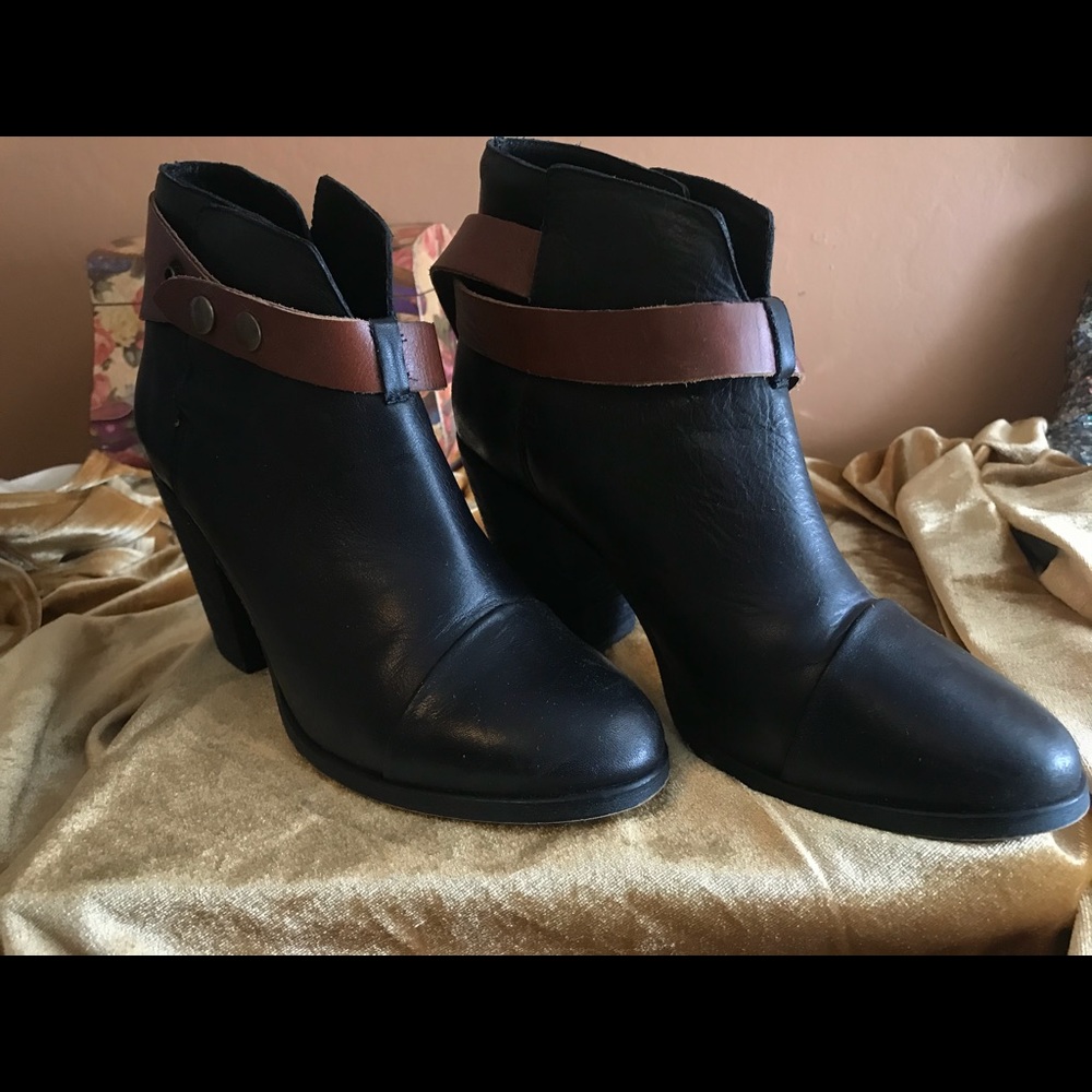 Women booties